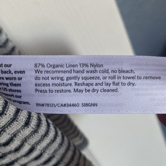 Eileen Fisher Light sweater size Small. Black&White - Picture 4 of 9